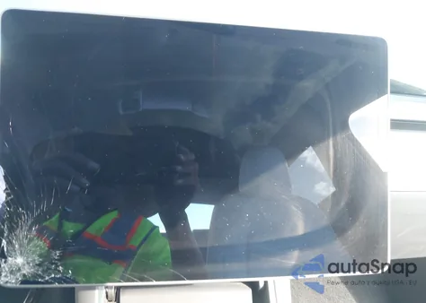 2021 Tesla Model Y Performance Dual Motor All-Wheel Drive z USA, uszkodzony, nr VIN 5YJYGDEF7MF079421